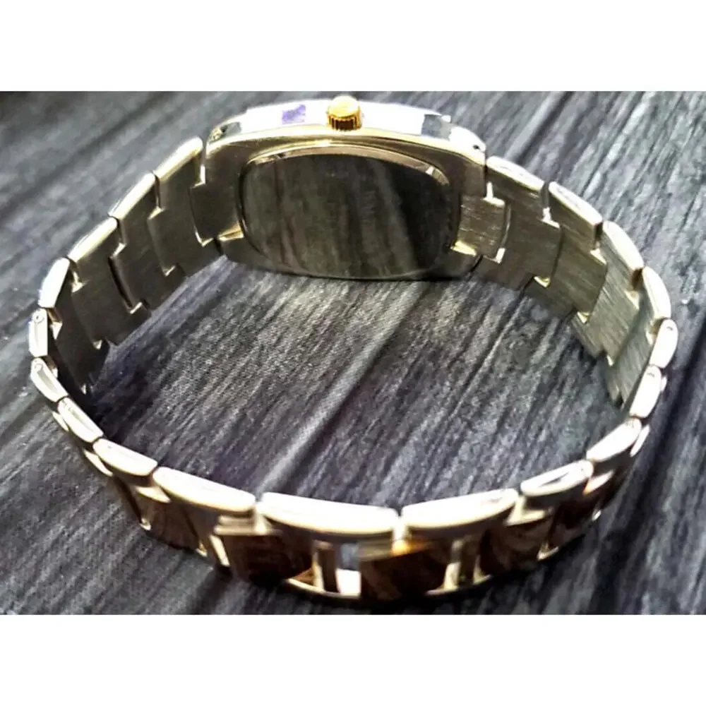 Pristine Vintage WALTHAM‎ 2 Tone 80's Retro Men's Watch